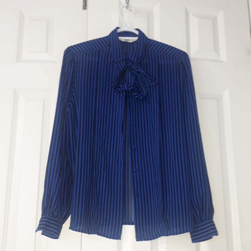Vintage pussy bow blouse